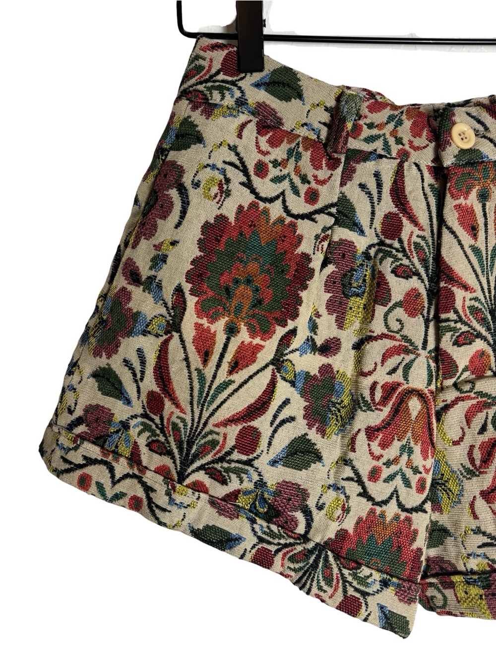 Tapestry Floral High-Rise Pleated Cuffed Shorts Embroidered